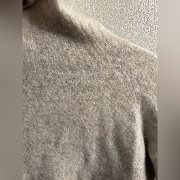Aritzia Plutarch Sweater - Picture 3 of 5